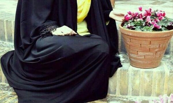 عکس دختر تنها چادری
