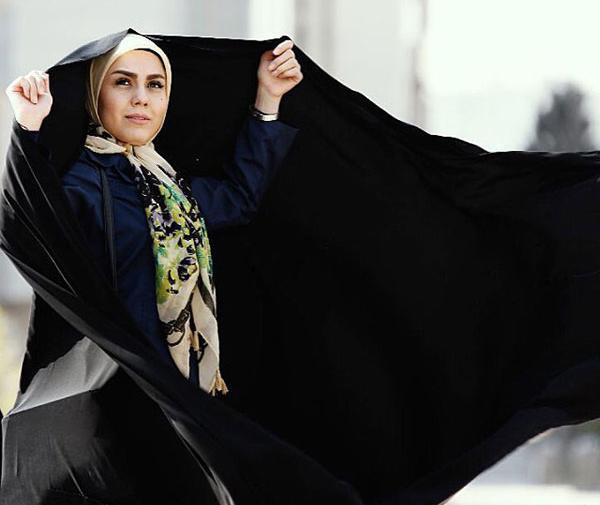 عکس با حجاب آزاده زارعی