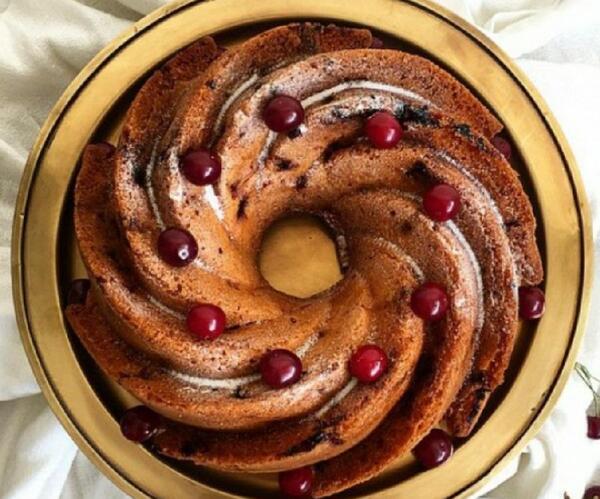 عکس کیک آلبالویی