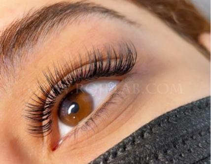 عکس کاشت مژه اسپایکی