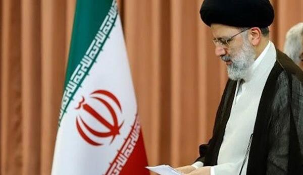 عکس پیروزی رئیسی در انتخابات