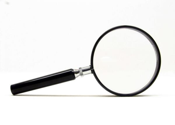 عکس ذره بین