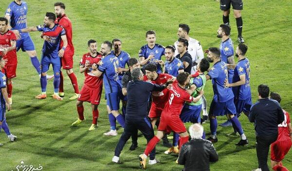 عکس شاه با تیم استقلال