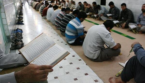 عکس داخل زندان ساحلی قم