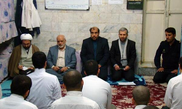 عکس داخل زندان ساحلی قم