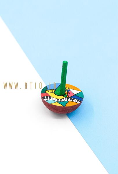 عکس فرفره چوبی