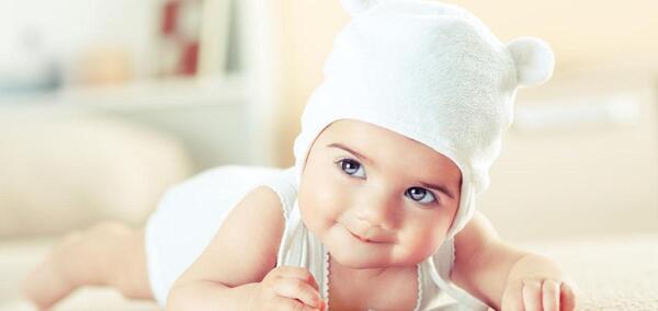 عکس نوشته برای یک ماهگی نوزاد