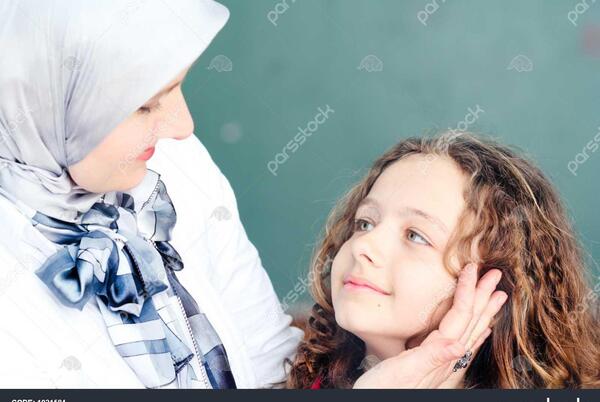 عکس مادر و دختری با حجاب