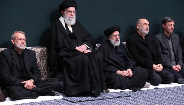 عکس رئیسی و رهبر