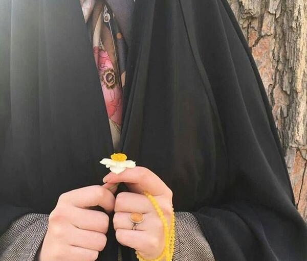 ژست عکس دخترانه مذهبی