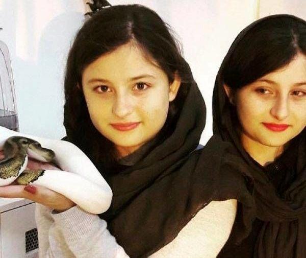 عکس سارا و نیکا در پارتی