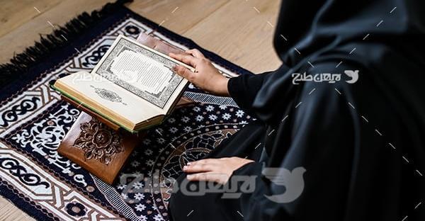 عکس قرآن روی جانماز