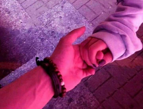 عکس رمانتیک صورتی