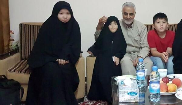 عکس خانوادگی سردار سلیمانی
