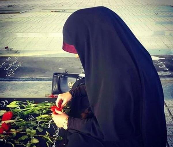 عکس دختر چادری خسته