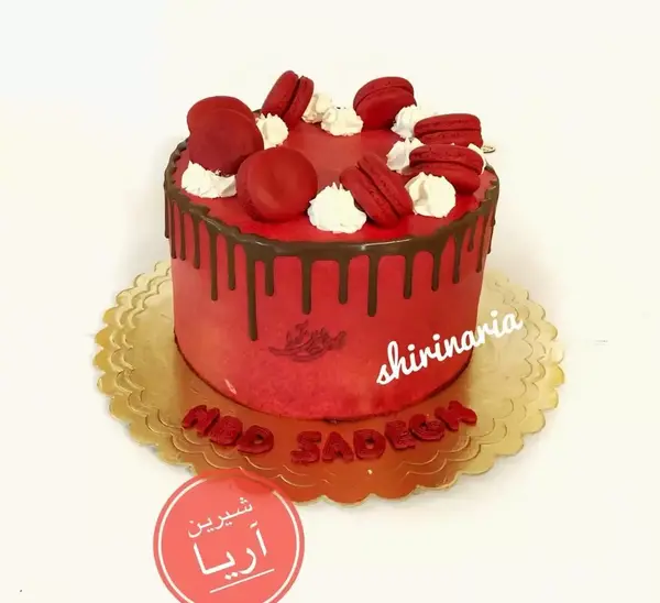 عکس کیک تولد دخترانه تم قرمز
