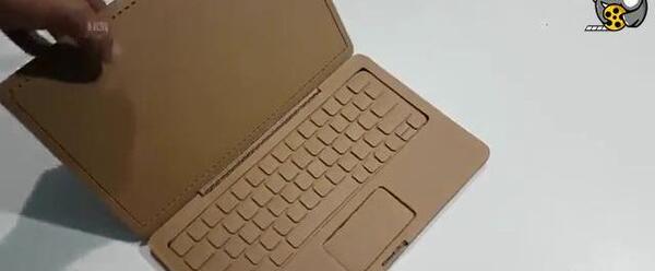 عکس لپ تاپ کاغذی