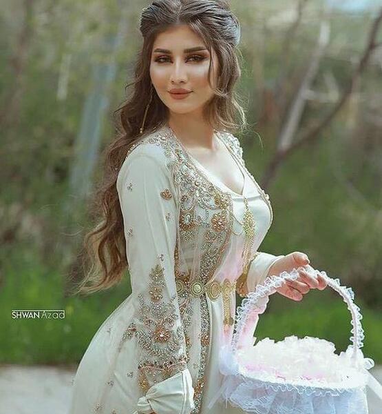 عکس لباس عروس کردی سفید