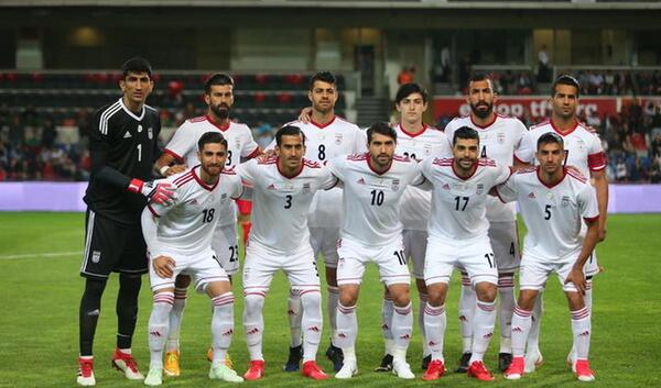 عکس فوتبال ایران و بحرین