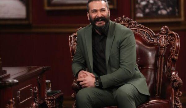 گریه دختر هنگام عکس گرفتن با میلاد کی مرام
