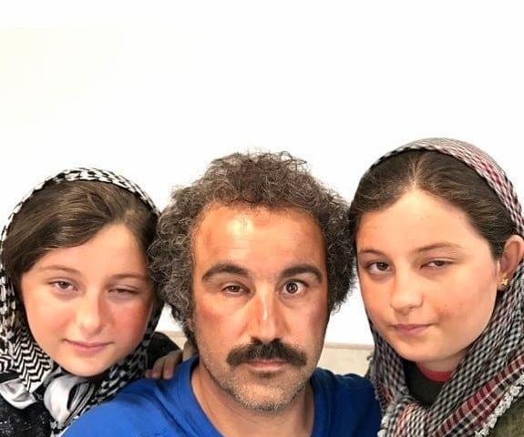 عکسهای سارا و نیکا در خارج