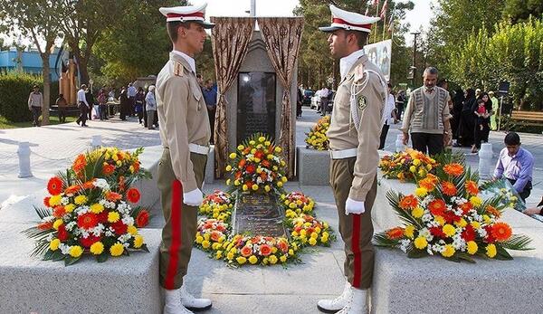 عکس قبر طالقانی