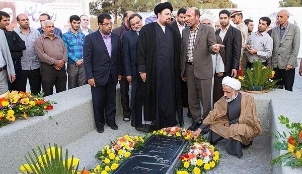 عکس قبر طالقانی