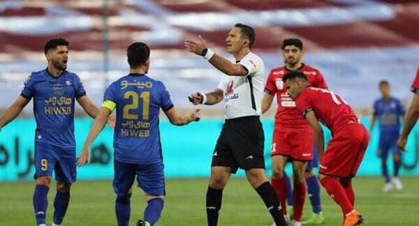 عکس فوتبال استقلال و پرسپولیس