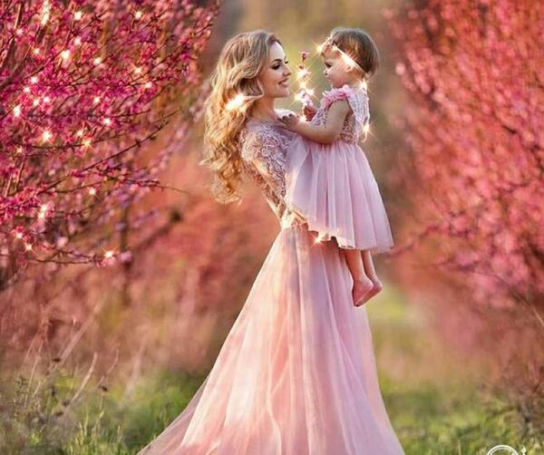 عکس مادر دختری برای تولد