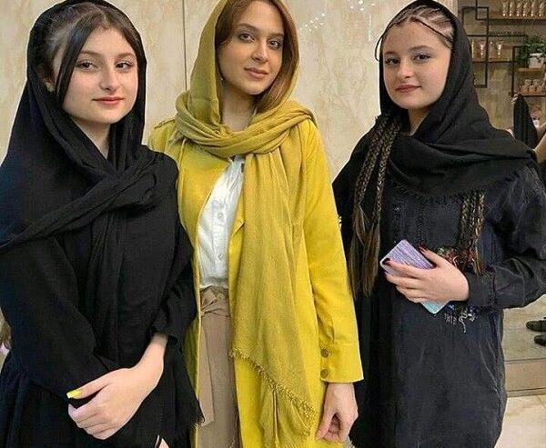 عکس سارا و نیکا در کنار تتلو