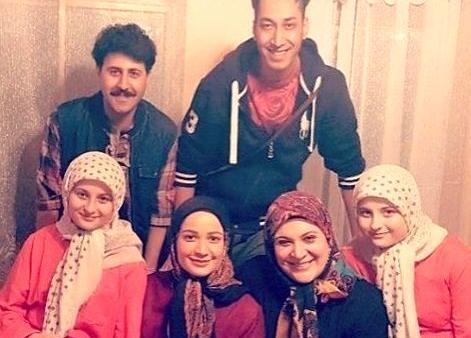 عکس سارا و نیکا در کنار تتلو