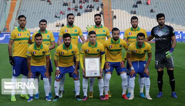 عکس تیم فوتبال صنعت نفت آبادان