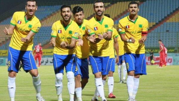 عکس تیم فوتبال صنعت نفت آبادان