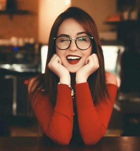 عکس دخترونه عینکی شیک
