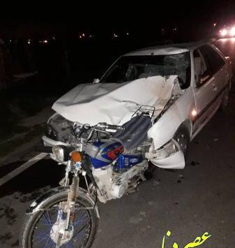 عکس موتور تصادفی در شب