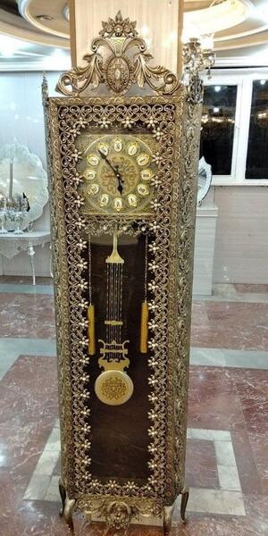 عکس ساعت ایستاده