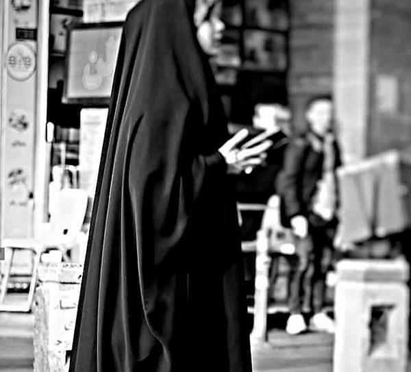عکس دختر چادری از نیم رخ