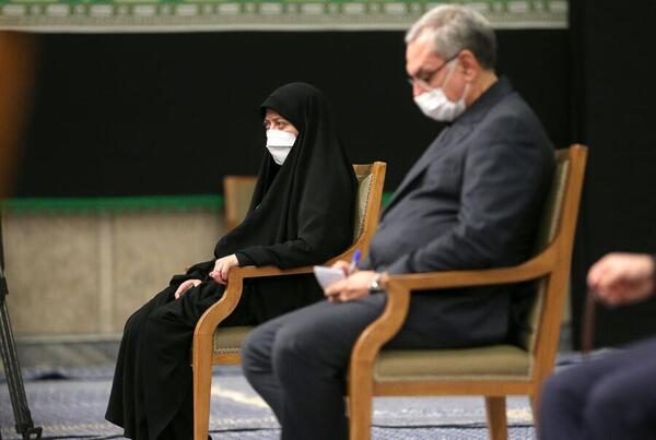 عکس رئیسی با رهبری