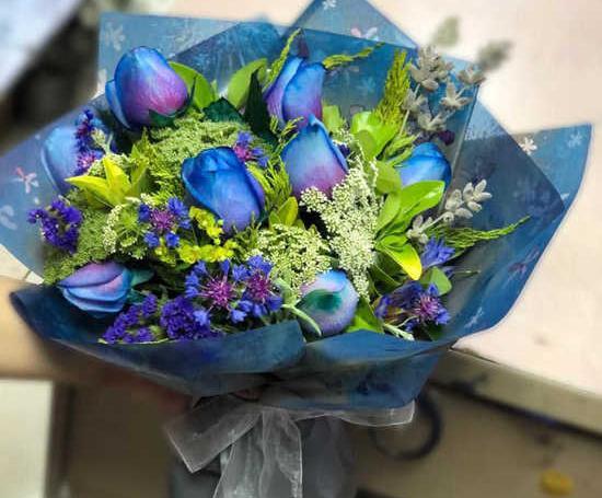 عکس دسته گل رز آبی