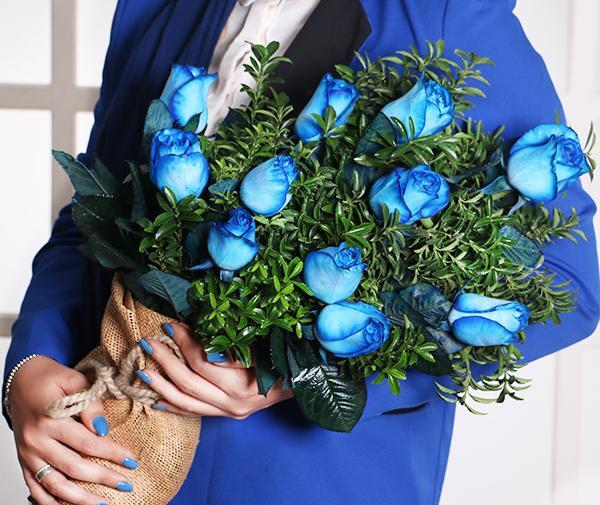 عکس دسته گل رز آبی