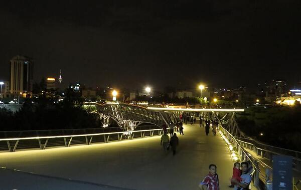 عکس شب پل طبیعت