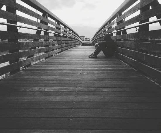 عکس فوق العاده غمگین تنهایی