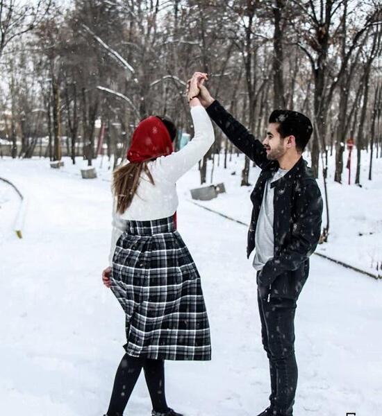 ژست عکس دخترانه برفی