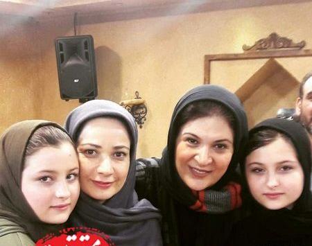 عکس سارا و نیکا در عروسی