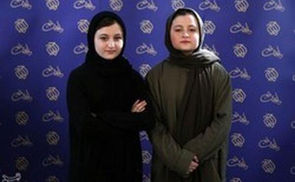 عکس سارا و نیکا در پشت صحنه پایتخت ۶