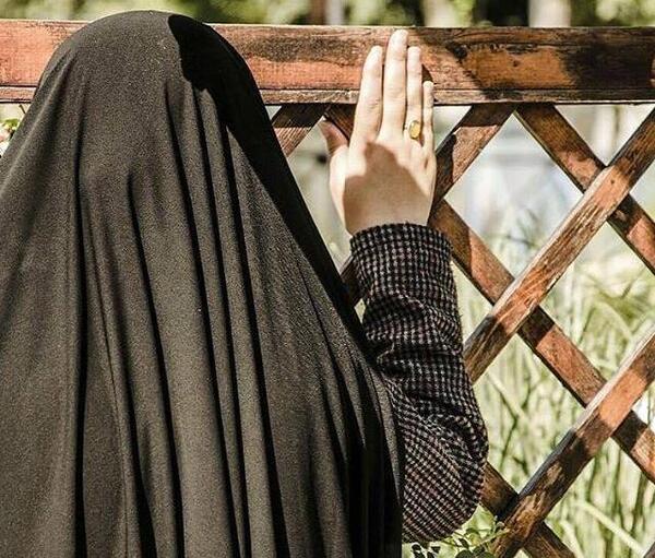 عکس دختر چادری با چفیه
