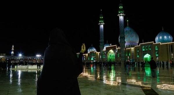 عکس دختر چادری در جمکران