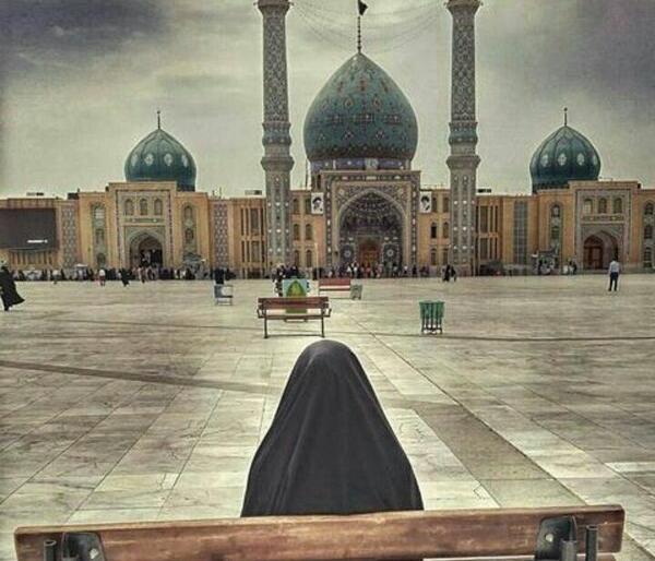 عکس دختر چادری در جمکران