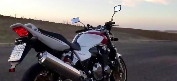 عکس موتور cb1300