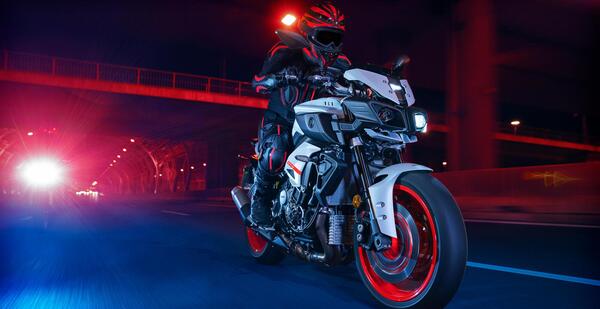 عکس موتور mt 10